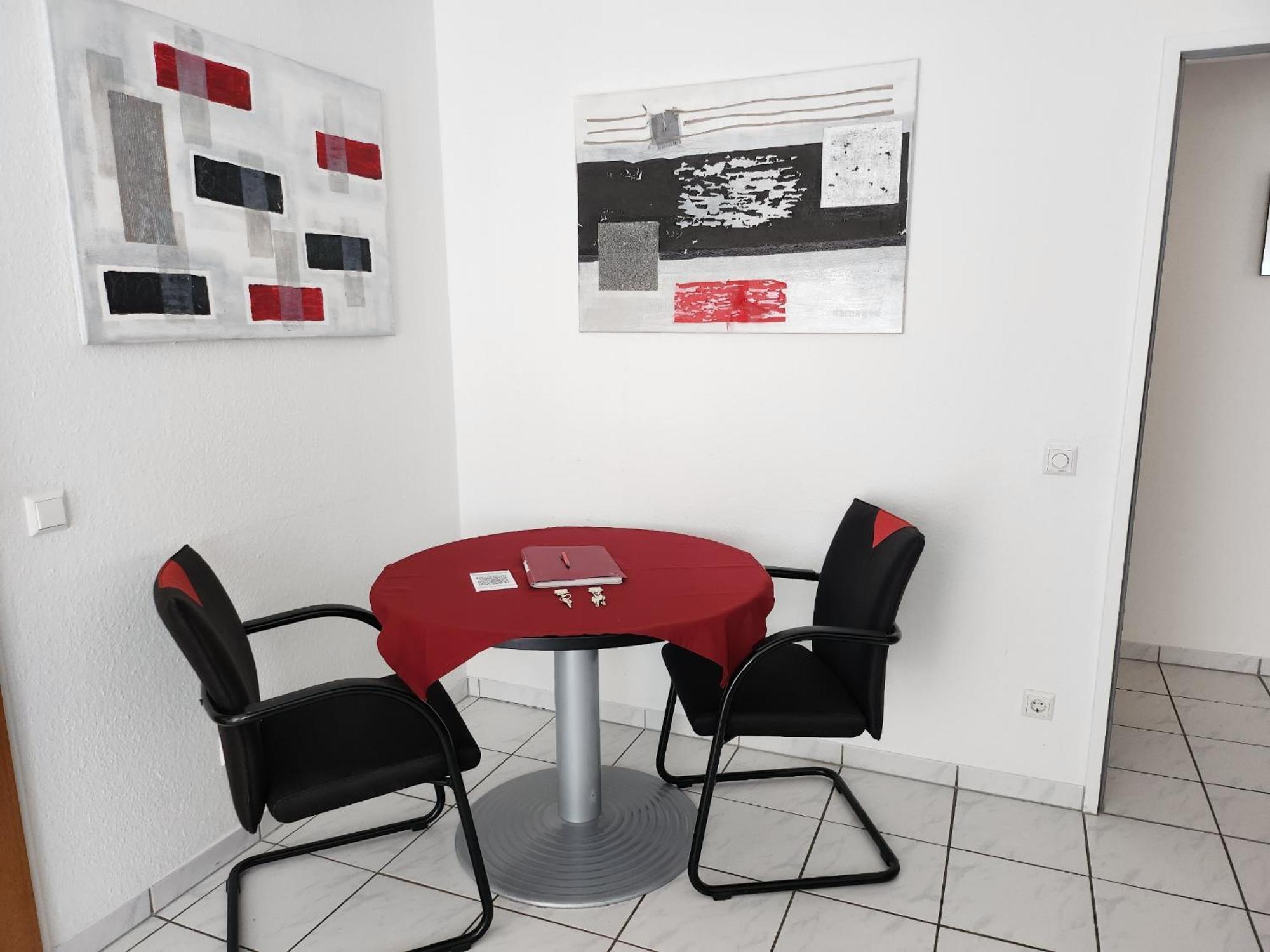 Innovative 2-Zimmer-Ferienwohnung Am Kurpark 巴特克罗伊茨纳赫 外观 照片
